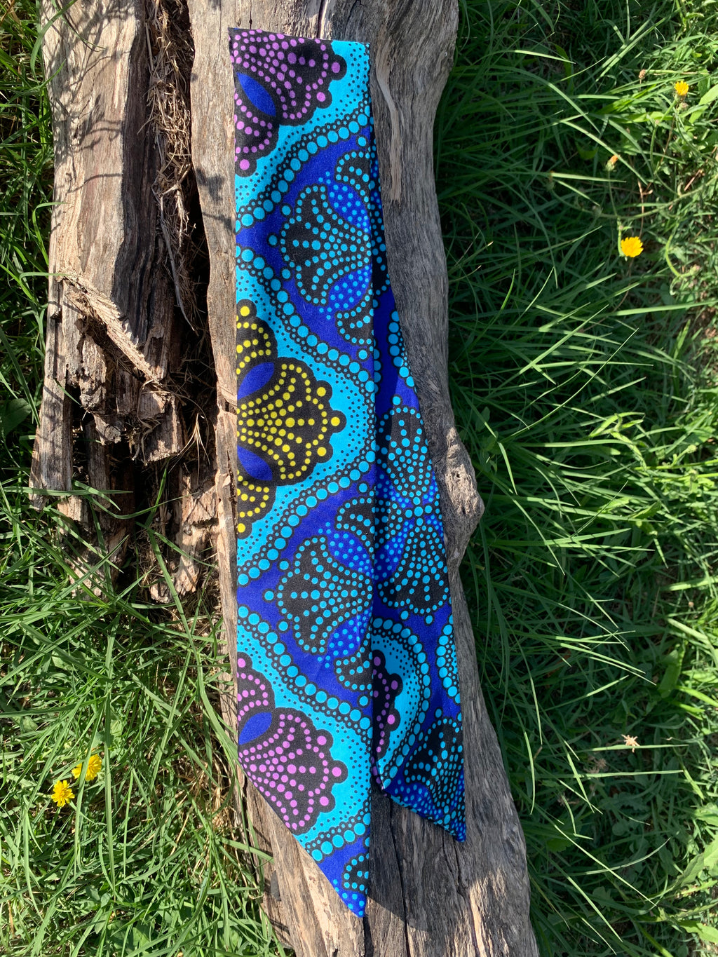 Bandeau en wax motif pointillés bleu électrique turquoise jaune et violet, tissu wax coloré accessoire cheveux fait main en France, MALOU au Fil des Saisons
