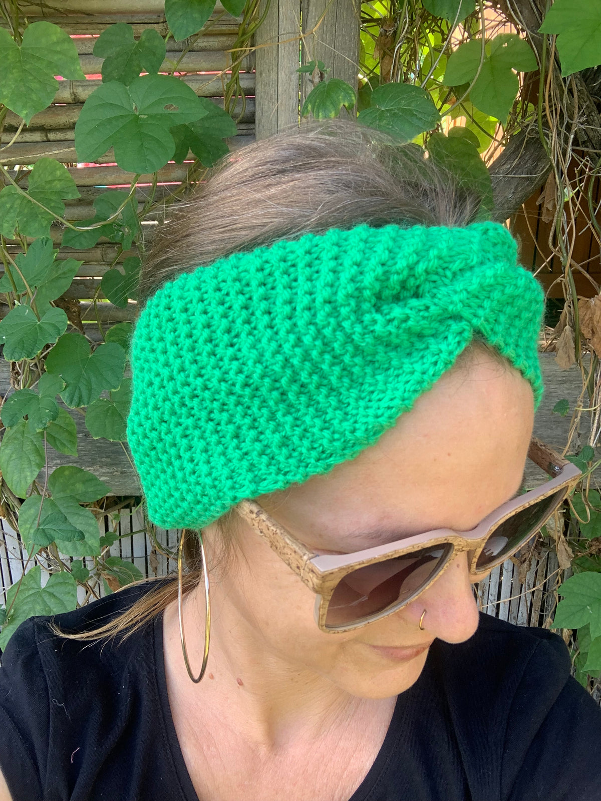 Bandeaux cheveux tricotés main au point mousse en acrylique vert émeraude, fabrication artisanale en France, série limitée MALOU au Fil des Saisons