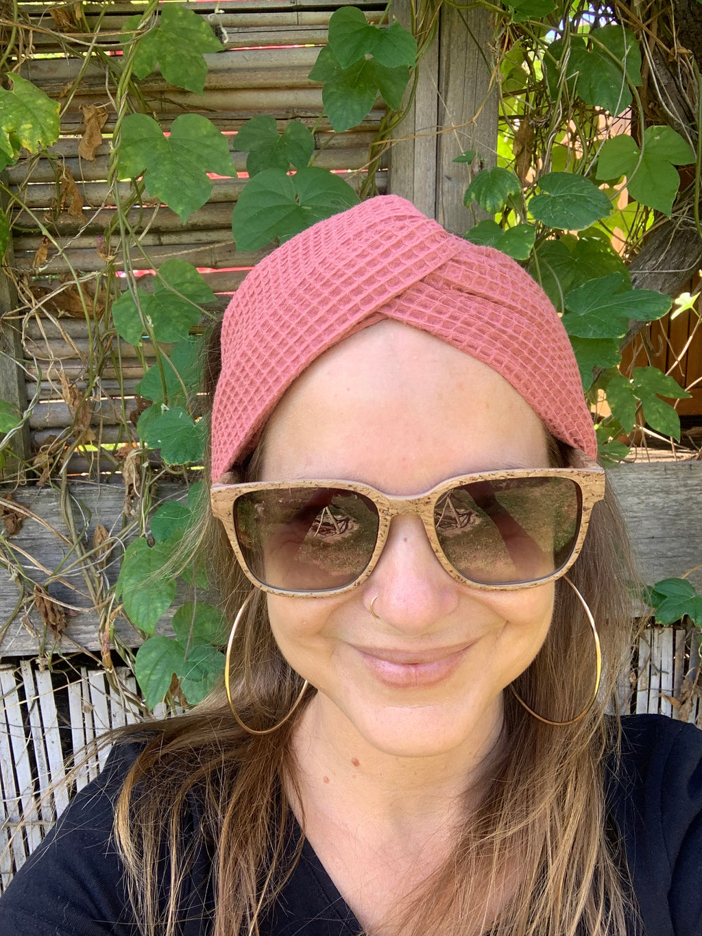 Bandeau L'Original éponge nid d'abeille 100% coton bio GOTS couleur terracotta corail noué en twist, accessoire cheveux artisanal fait main en France, MALOU au Fil des Saisons