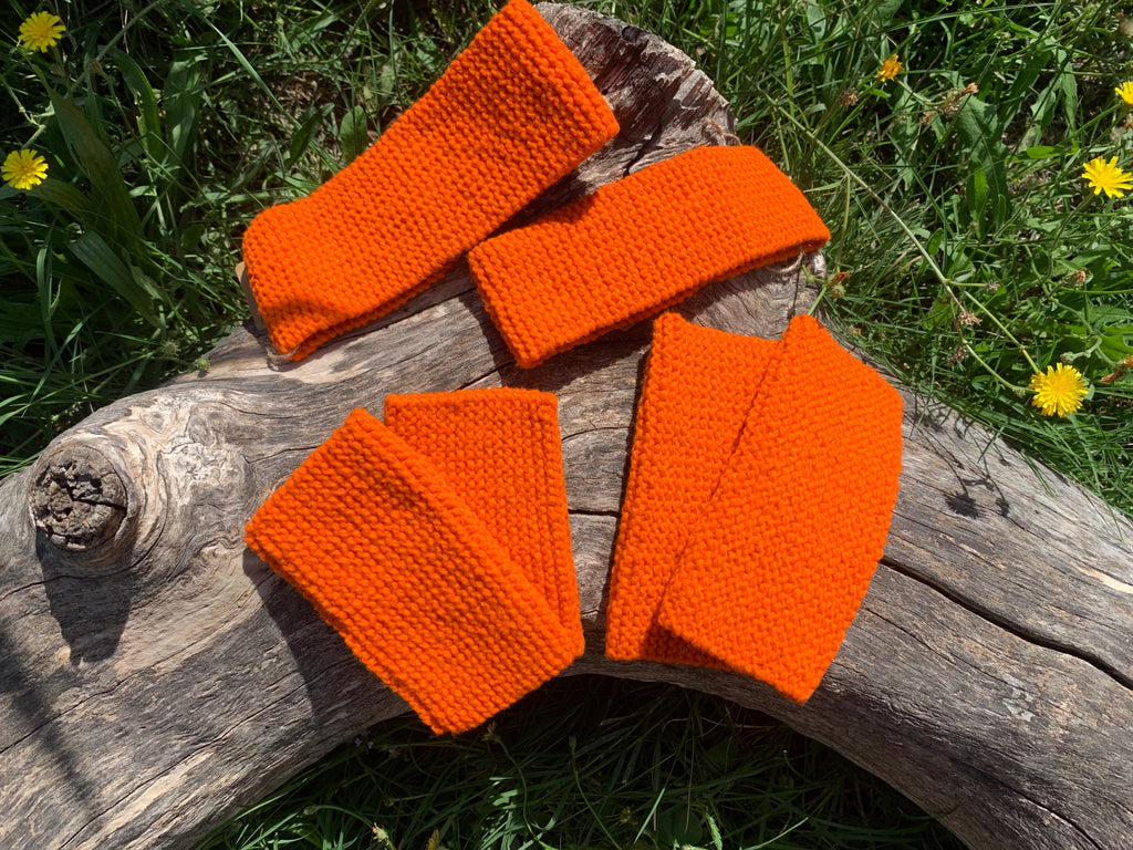 Kit bandeau et mitaines sans doigts tricotés main orange vif, point mousse, 100% laine, pièce unique artisanale fait main en France, MALOU au Fil des Saisons