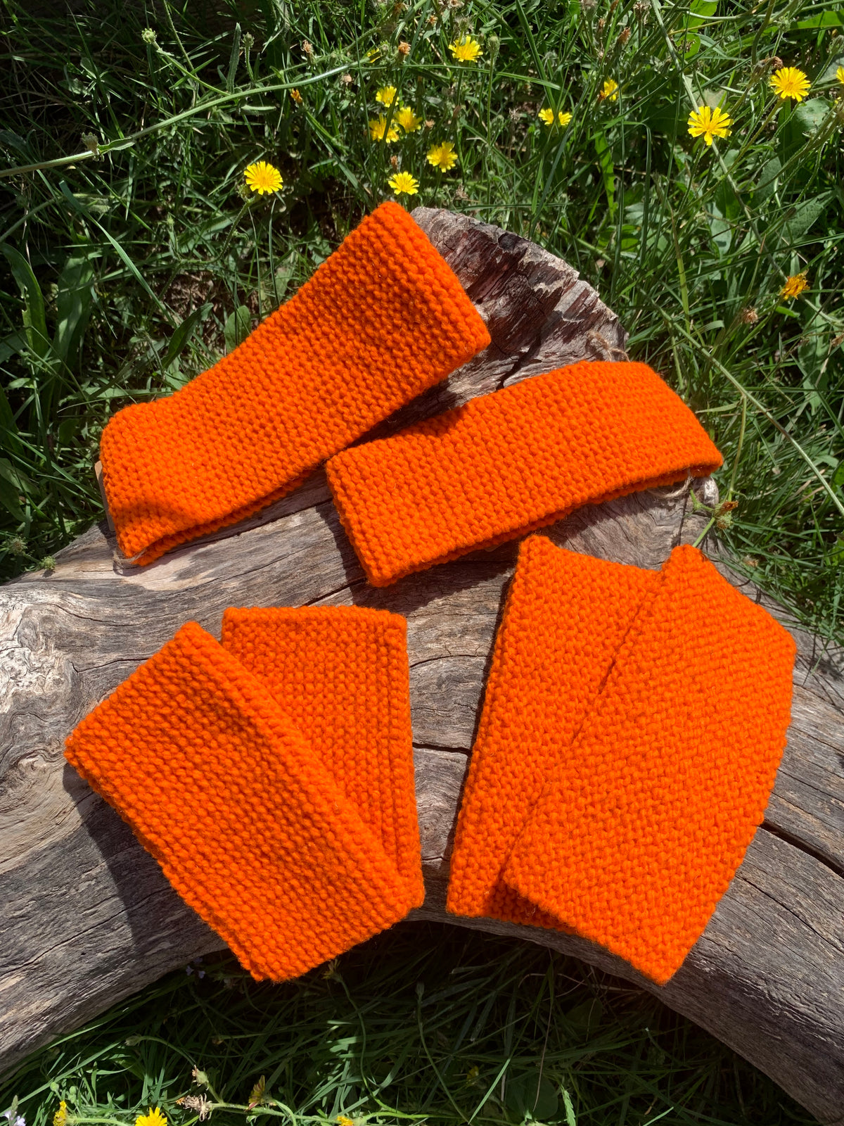 Kit bandeau et mitaines sans doigts tricotés main orange vif, point mousse, 100% laine, pièce unique artisanale fait main en France, MALOU au Fil des Saisons