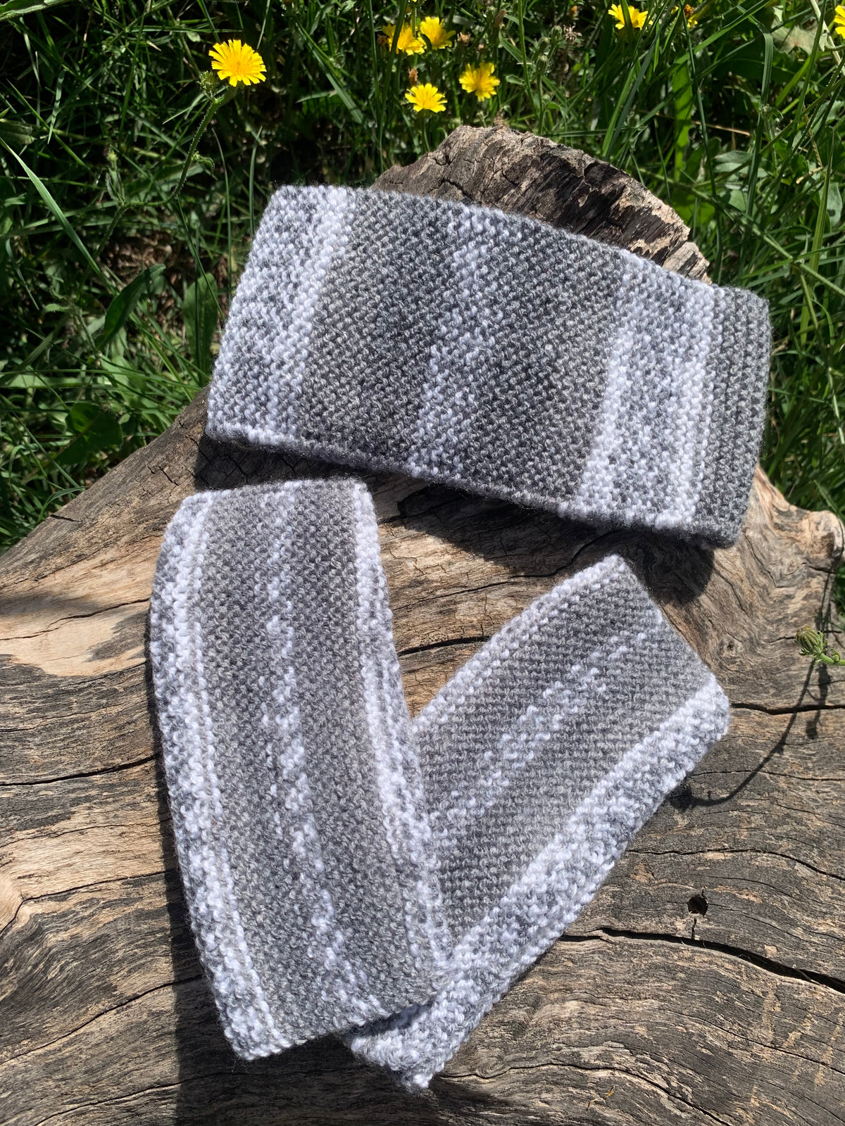 Kit bandeau et mitaines sans doigts tricotés main dégradé de gris chiné avec rayures blanches, 100% coton, pièce unique artisanale fait main en France, MALOU au Fil des Saisons